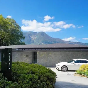 Nica 5*, 箱根町 日本