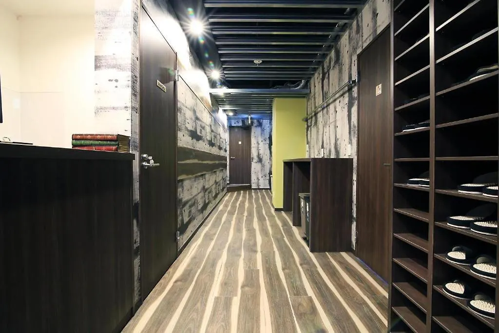 Bee-Hive Sugamo - Male Only Hostel Tokyo